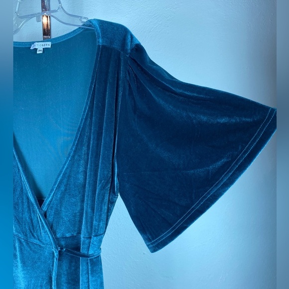 Baltic Born Maxi Wrap Dress Womens Size 3XL Meghan Velvet Persian Blue - Picture 5 of 9